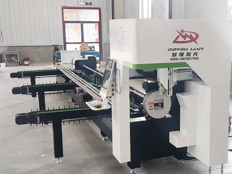 2 chuck side mounted laser tube cutting machine