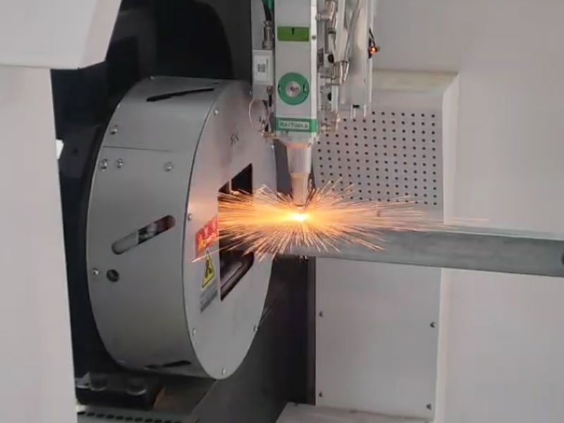 fiber laser tube cutting machine